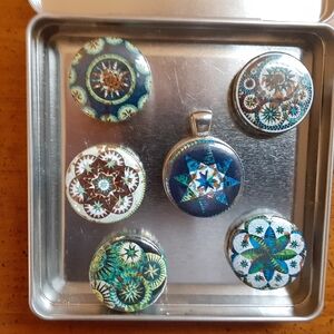 Quilt Dots Magnetic Pendant Set
